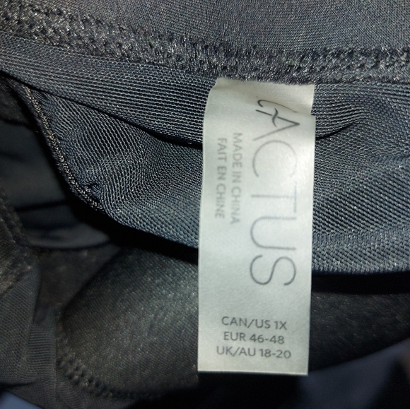 Cactus Black Mesh Swim Top - Picture 6 of 6